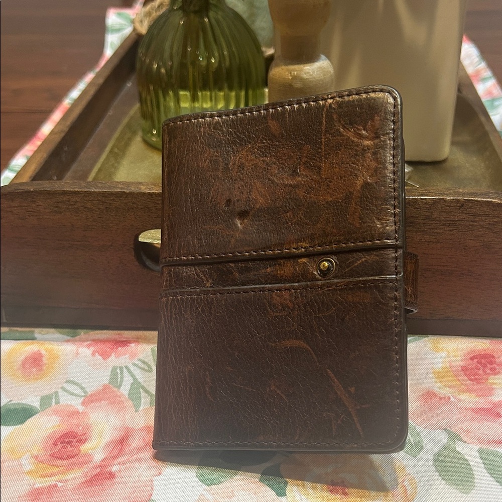 Brown Leather Passport Travel Document Wallet - Picture 5 of 6